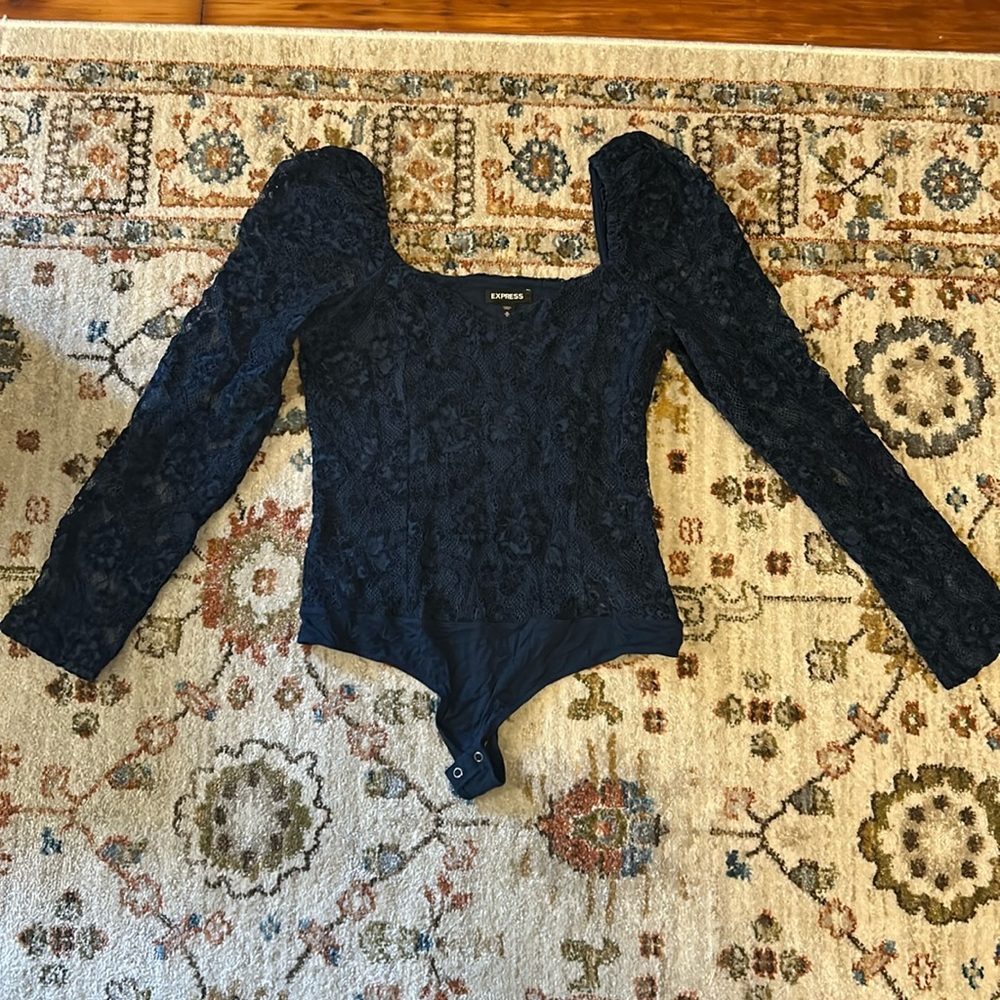 Navy blue médium lace bodysuit from Express